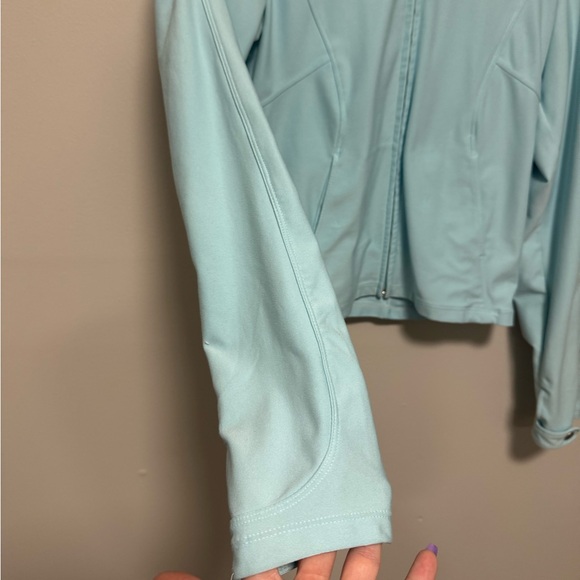 Nike Light Blue Zip-Up Jacket With Button Clasp Sleeves - Picture 4 of 10
